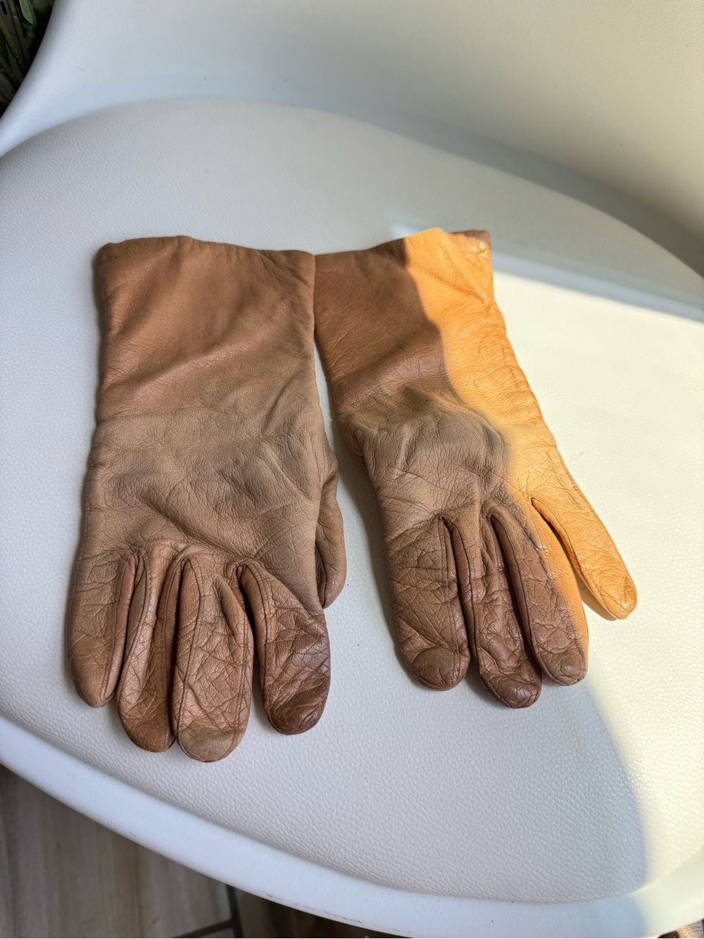 Lord & Taylor Vintage Brown Italian Leather Gloves Woman Size 6.5 Made in Italy